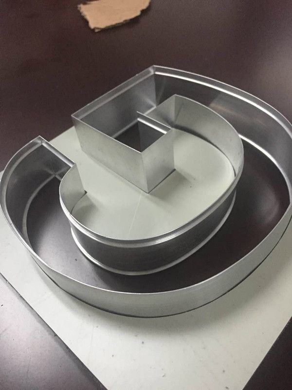 亞克力水晶字怎么報(bào)價(jià)_亞克力水晶廣告字標(biāo)牌_水晶字和亞克力吸塑發(fā)光字的區(qū)別