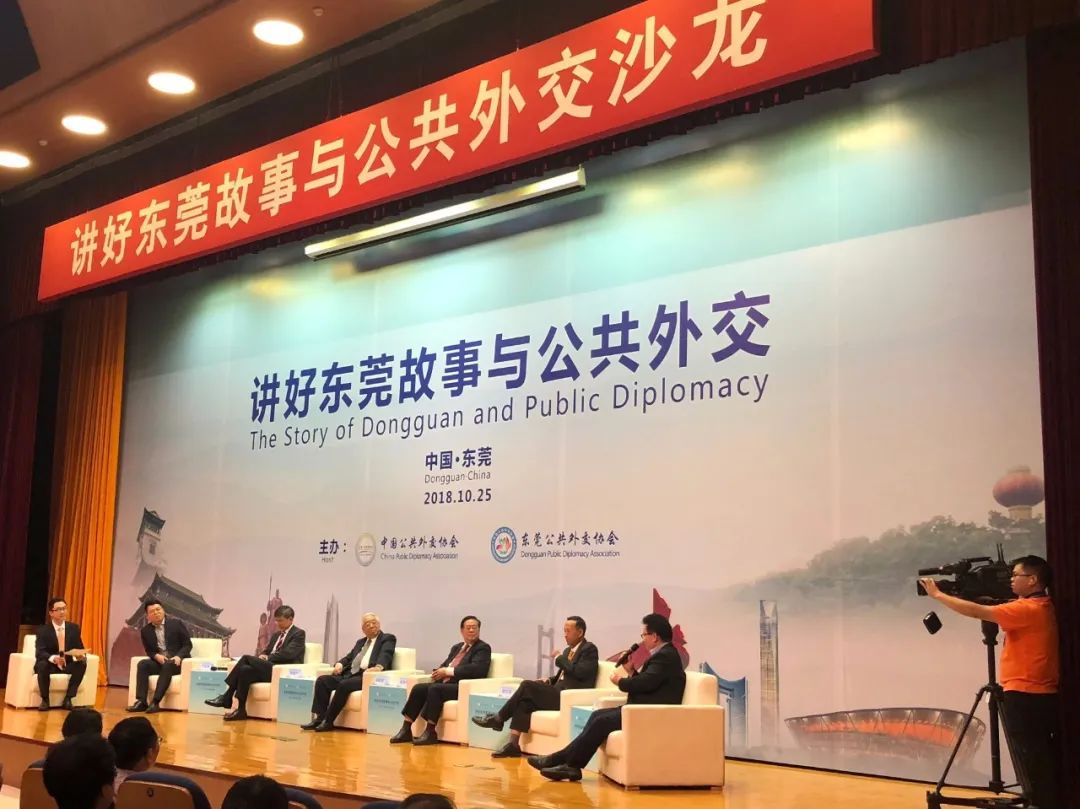 宣傳展板樣式圖片_宣傳奉獻(xiàn)展板圖片_銀行理財宣傳展板圖片