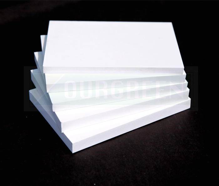 雪弗板和KT板的區(qū)別？