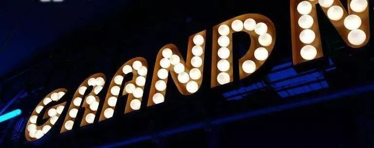 亞克力吸塑板中間字如何拼接_亞克力板字體圖片_亞克力發(fā)光字體