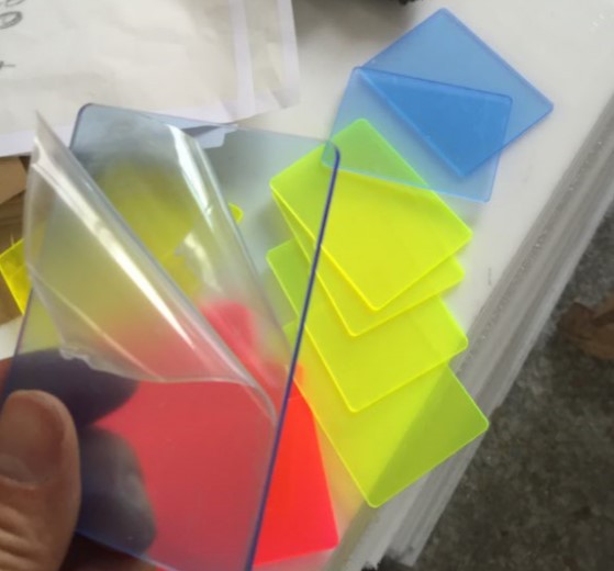 亞克力門板缺點(diǎn)_亞克力板缺點(diǎn)_亞克力塑料玻璃缺點(diǎn)