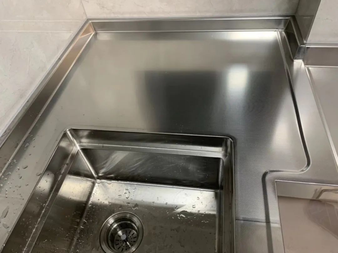 pvc板 雪弗板_弗龍板與雪弗板區(qū)別_雪弗板做柜子結(jié)實嗎