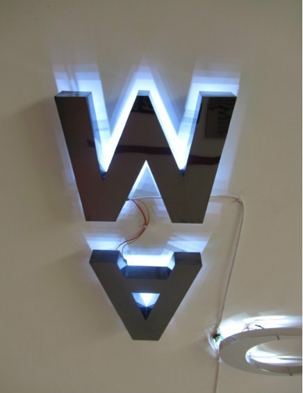 哪種發(fā)光字材料性價比最高_(dá)發(fā)光字用什么材料好_發(fā)光字材料哪種好