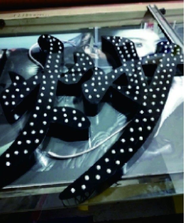 發(fā)光亞克力廣告牌_亞克力發(fā)光字廣告報(bào)價(jià)表_亞克力發(fā)光字價(jià)格表