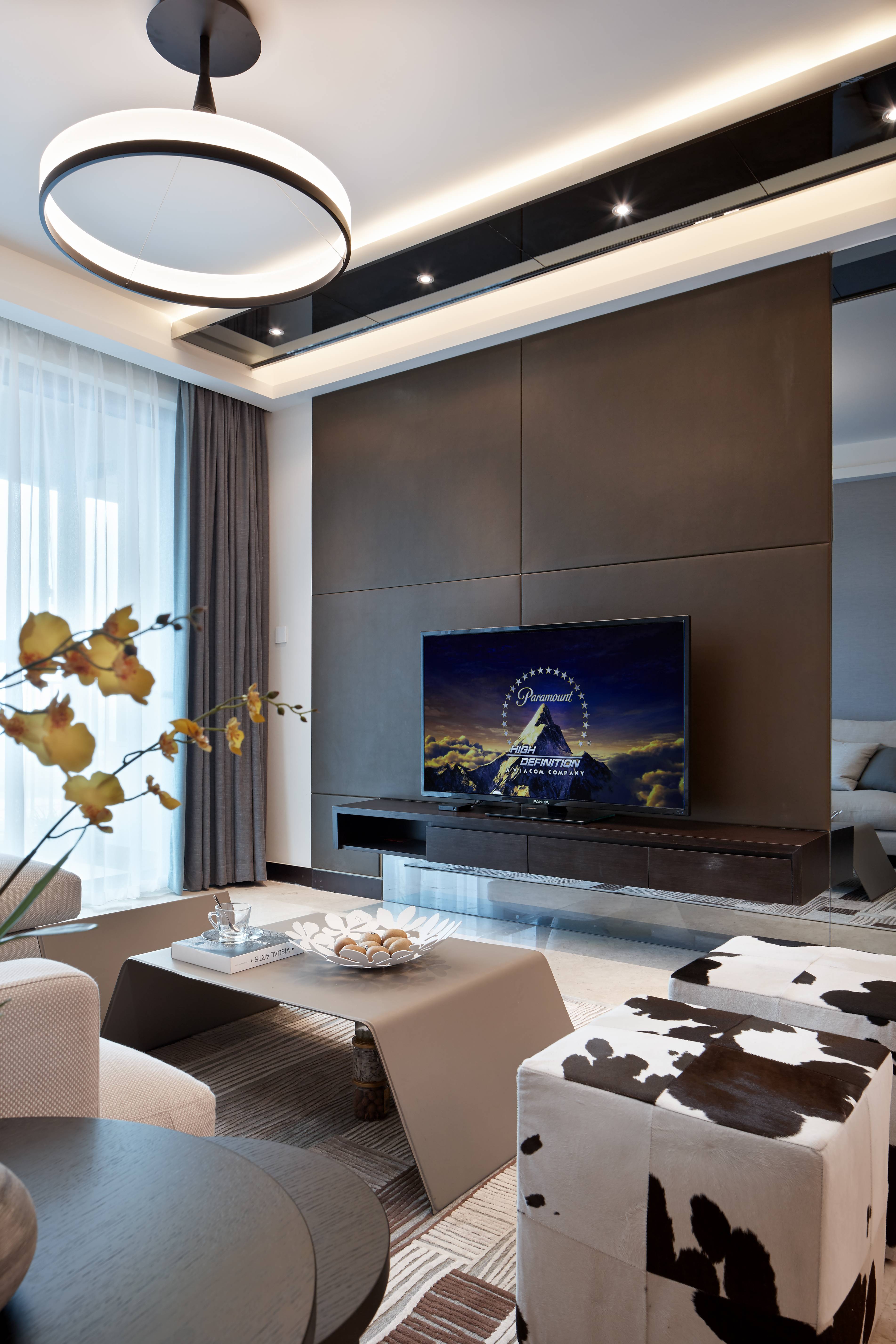 電視漂亮墻圖片簡(jiǎn)單又漂亮_簡(jiǎn)單漂亮的電視墻圖片_電視漂亮墻圖片簡(jiǎn)單好看