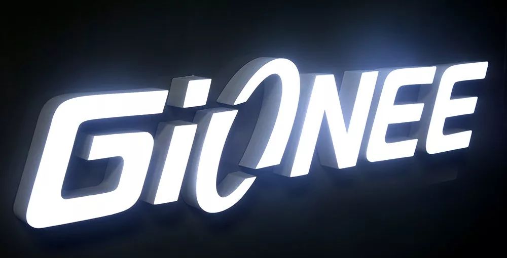 亞克力發(fā)光字和樹(shù)脂發(fā)光字哪個(gè)好_亞克力發(fā)光字是什么材質(zhì)_亞克力字和發(fā)光字哪個(gè)好看